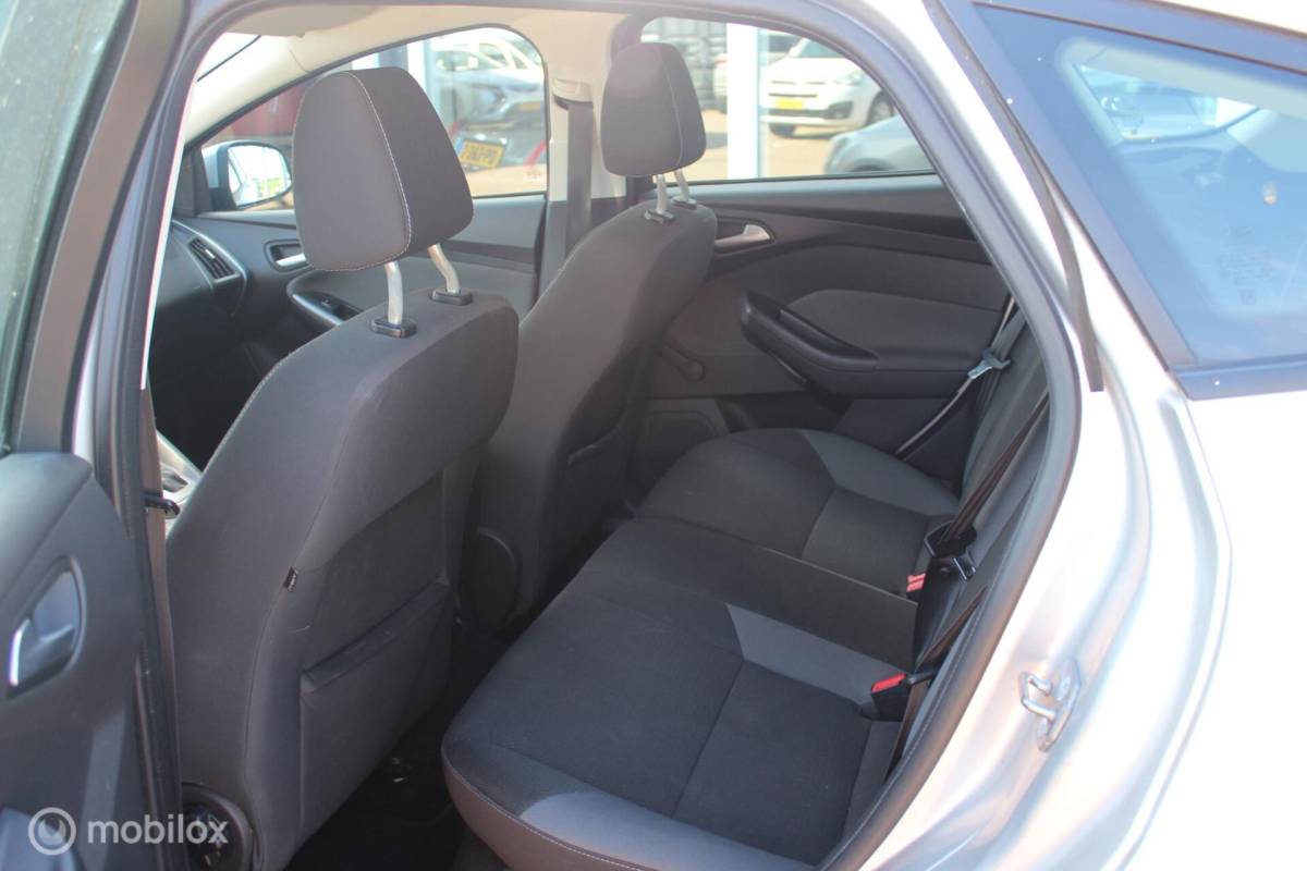 Ford Focus Ford Focus 1.6 TI-VCT Titanium Automaat Clima/Cruise/Trekhaak