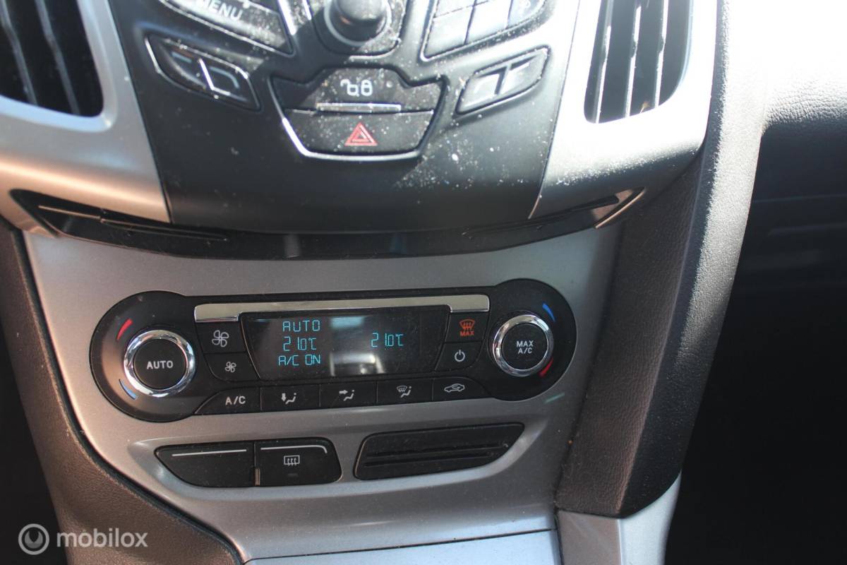 Ford Focus Ford Focus 1.6 TI-VCT Titanium Automaat Clima/Cruise/Trekhaak
