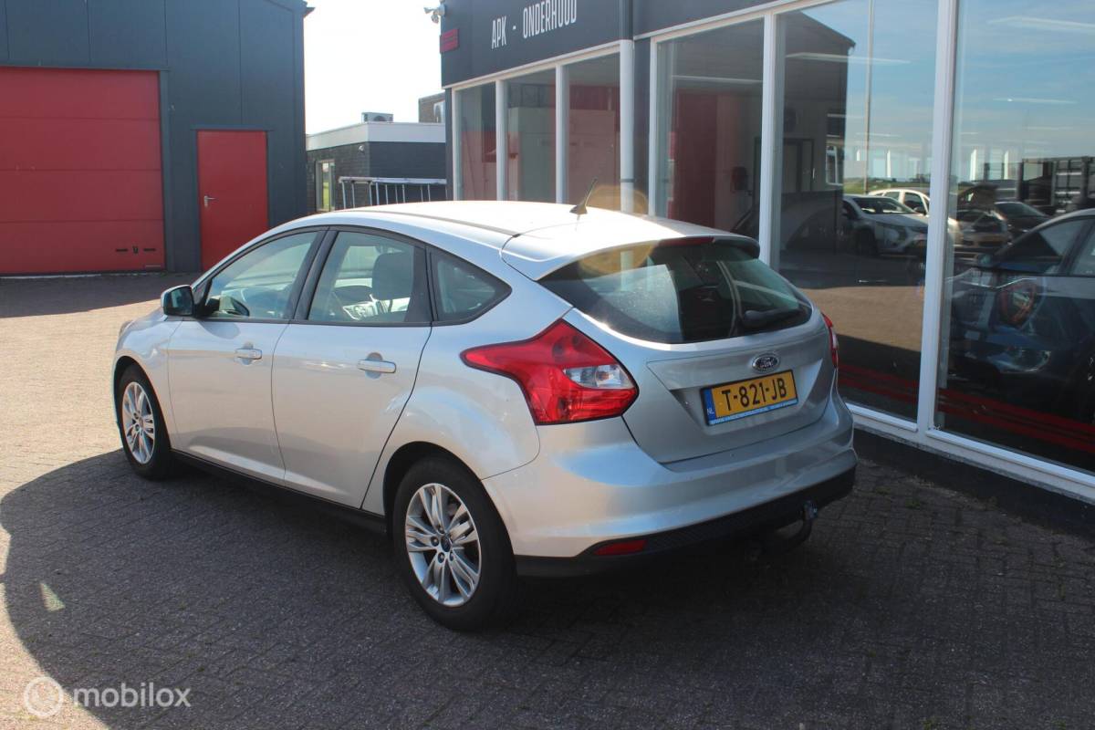 Ford Focus Ford Focus 1.6 TI-VCT Titanium Automaat Clima/Cruise/Trekhaak