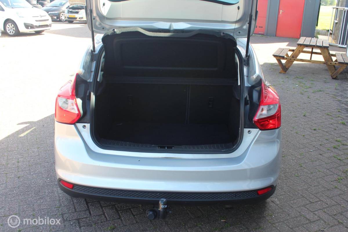 Ford Focus Ford Focus 1.6 TI-VCT Titanium Automaat Clima/Cruise/Trekhaak