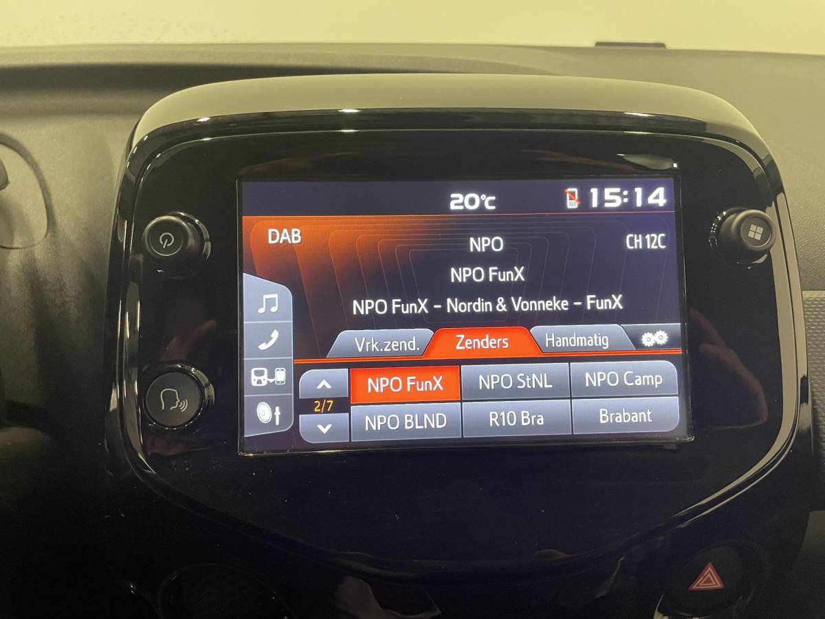 Citroën C1 Citroen C1 1.0 VTi Feel Airco Carplay Navi Achteruitrijcamera Techno Pack