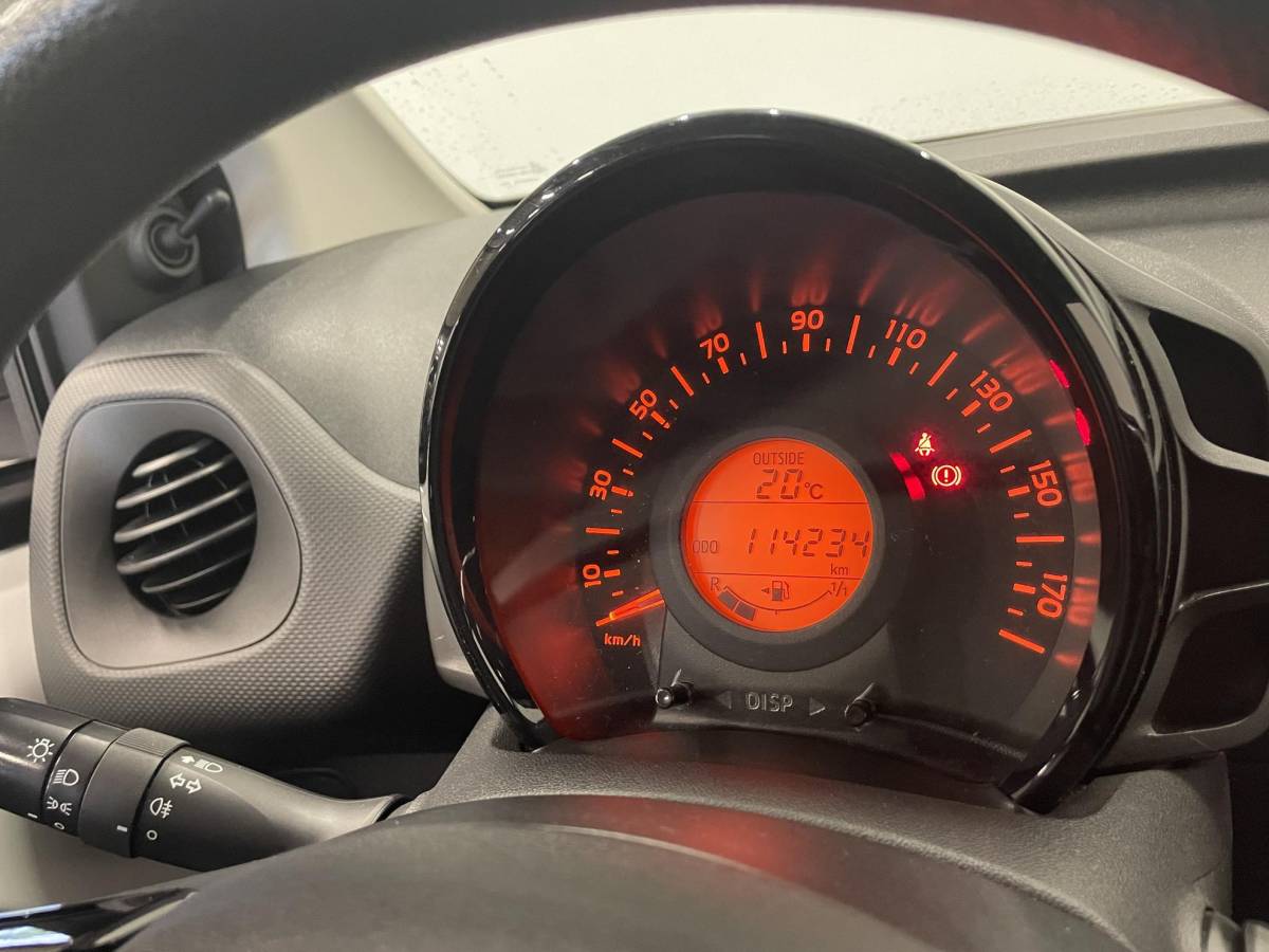 Citroën C1 Citroen C1 1.0 VTi Feel Airco Carplay Navi Achteruitrijcamera Techno Pack