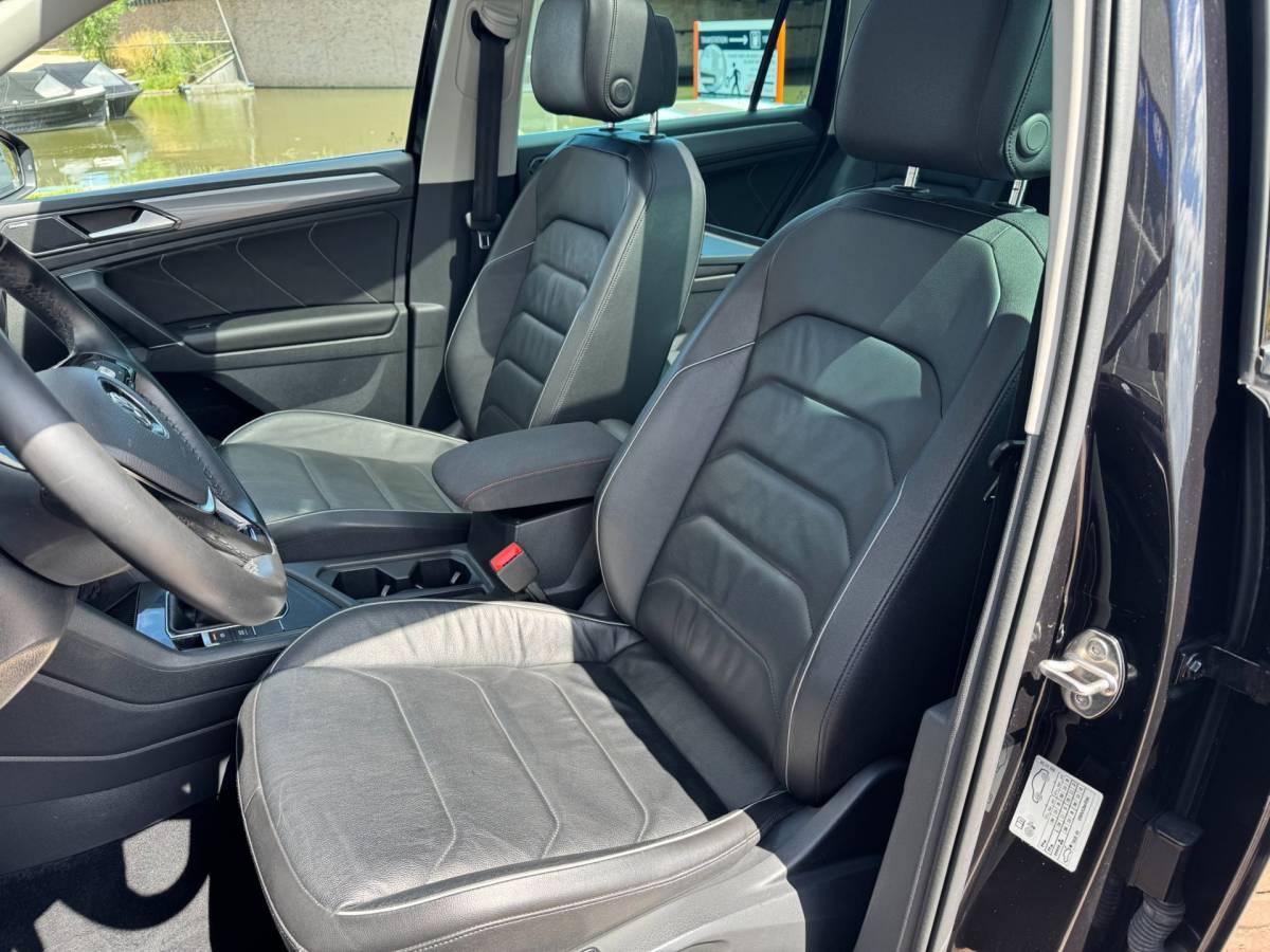 Volkswagen Tiguan Volkswagen Tiguan 1.4 TSI SOUND Business R-Line **PANO + TREKH + LEDER + MEMORY**