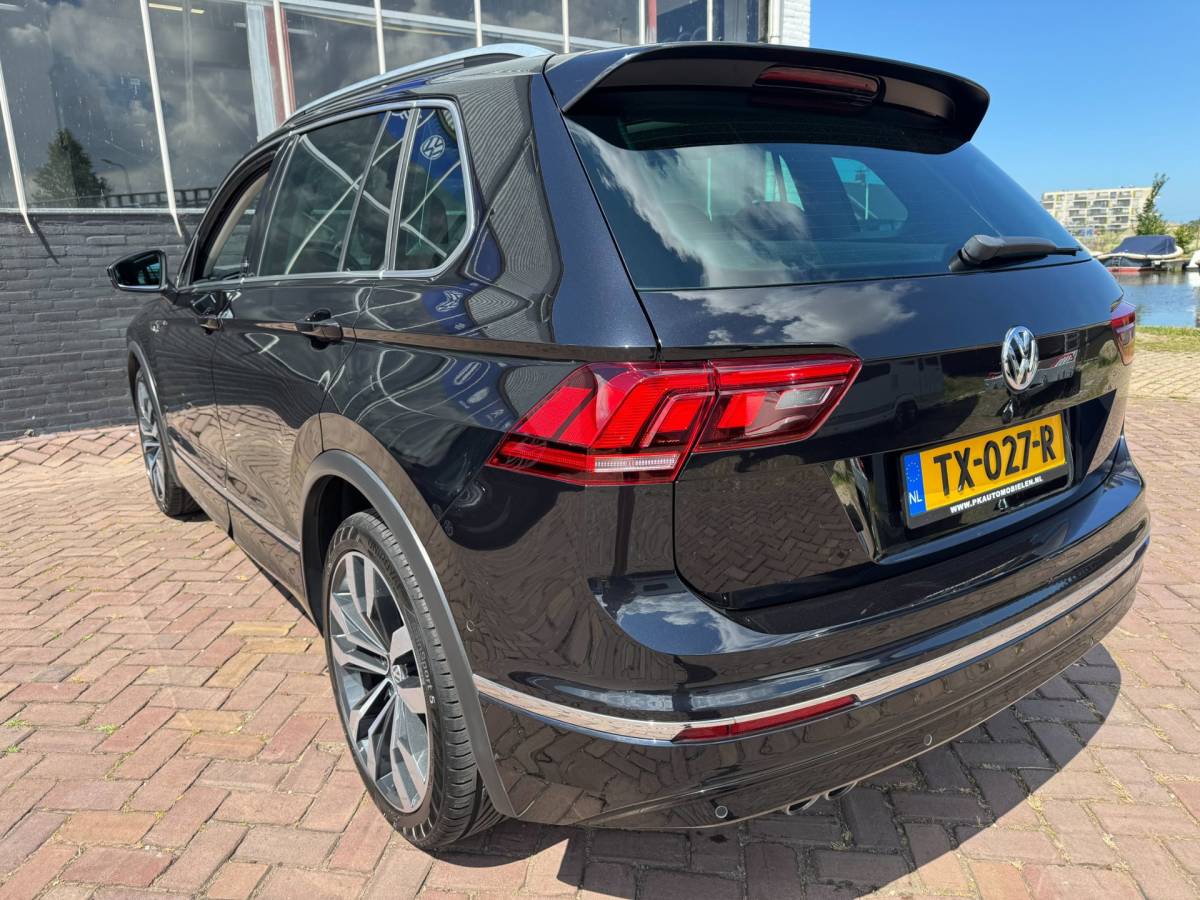 Volkswagen Tiguan Volkswagen Tiguan 1.4 TSI SOUND Business R-Line **PANO + TREKH + LEDER + MEMORY**