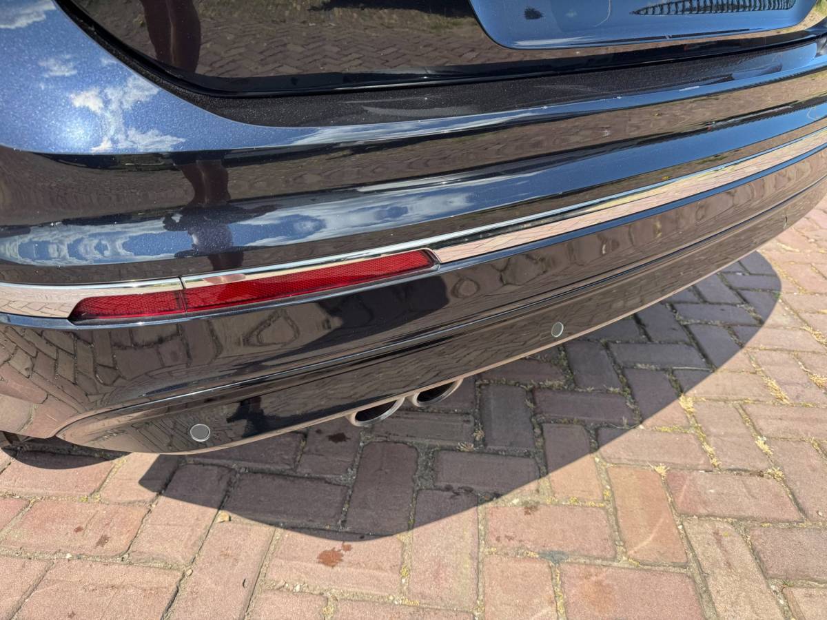 Volkswagen Tiguan Volkswagen Tiguan 1.4 TSI SOUND Business R-Line **PANO + TREKH + LEDER + MEMORY**