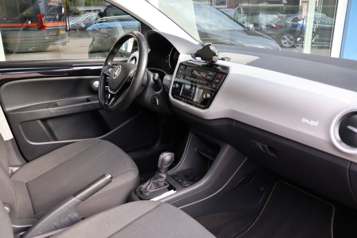 Volkswagen e-up! Volkswagen E-Up! SOH 89% Camera Cruise-controle Stoelverwarming Lane-assist