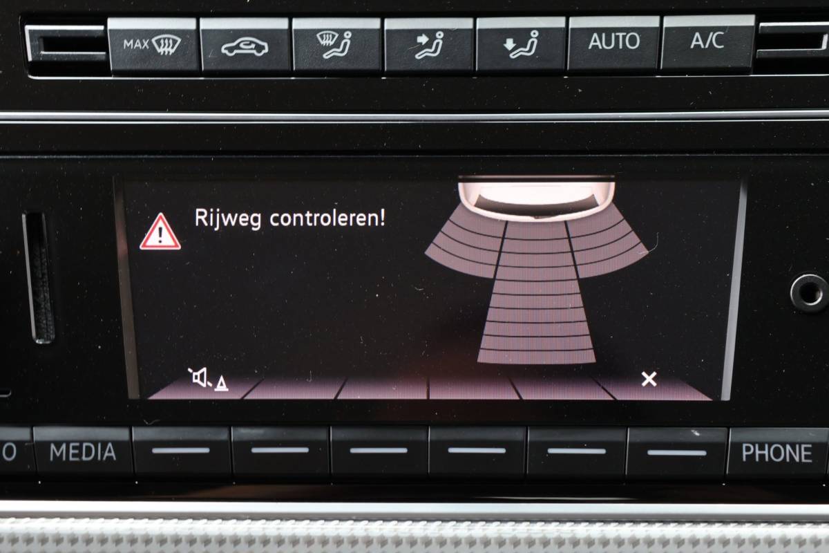 Volkswagen e-up! Volkswagen E-Up! SOH 89% Camera Cruise-controle Stoelverwarming Lane-assist