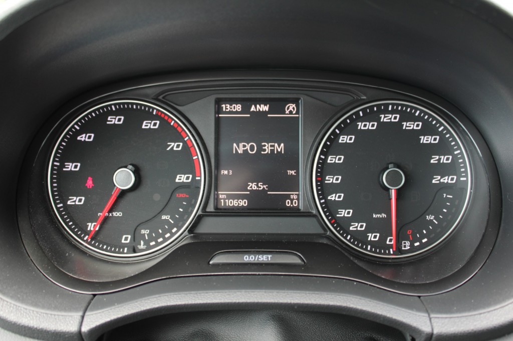 SEAT Ibiza Seat Ibiza 1.0TSi 140pk FR Connect ECC/Navi/Cruise/PDC/DAB/Camera/Stoelverw./Schuifdak 5-drs