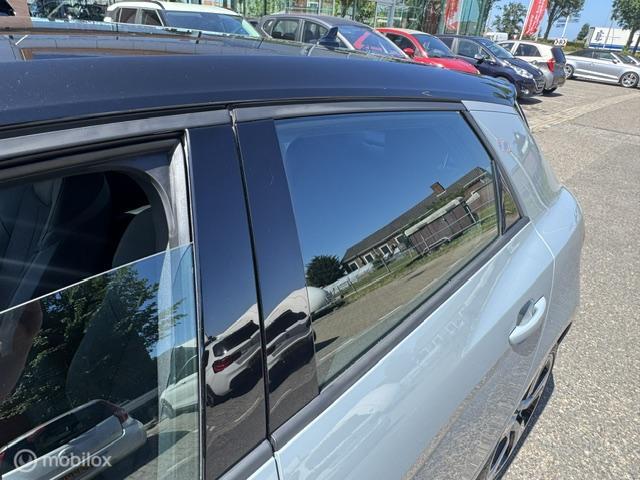 Audi A1 Sportback Audi A1 Sportback 30 TFSI S Line Edition 110pk  , Two Tone Grijs – Zwart ,  S-Line  Sportive uitvoering , Navigatie , Camera achter , Parkeer sensoren voor & achter, S-Line Interieur ,