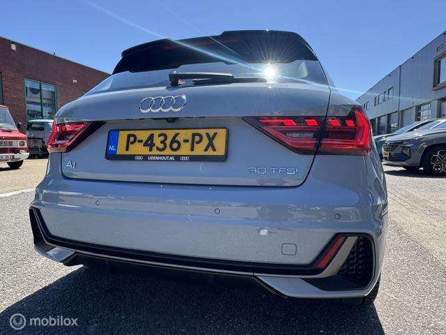 Audi A1 Sportback Audi A1 Sportback 30 TFSI S Line Edition 110pk  , Two Tone Grijs – Zwart ,  S-Line  Sportive uitvoering , Navigatie , Camera achter , Parkeer sensoren voor & achter, S-Line Interieur ,