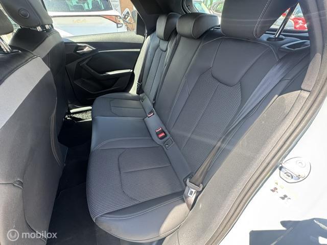 Audi A1 Sportback Audi A1 Sportback 30 TFSI S Line Edition 110pk  , Two Tone Grijs – Zwart ,  S-Line  Sportive uitvoering , Navigatie , Camera achter , Parkeer sensoren voor & achter, S-Line Interieur ,