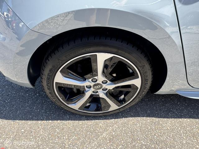 Audi A1 Sportback Audi A1 Sportback 30 TFSI S Line Edition 110pk  , Two Tone Grijs – Zwart ,  S-Line  Sportive uitvoering , Navigatie , Camera achter , Parkeer sensoren voor & achter, S-Line Interieur ,