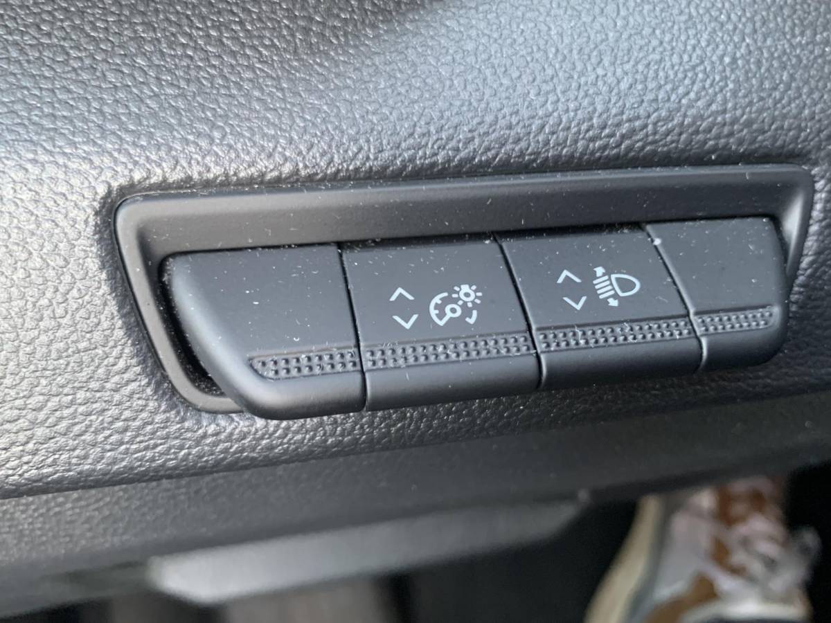 Renault Trafic Renault Trafic 2.0 dCi 150 T29 L2H1 DC camera keyles navi dubbel cabine Automaat