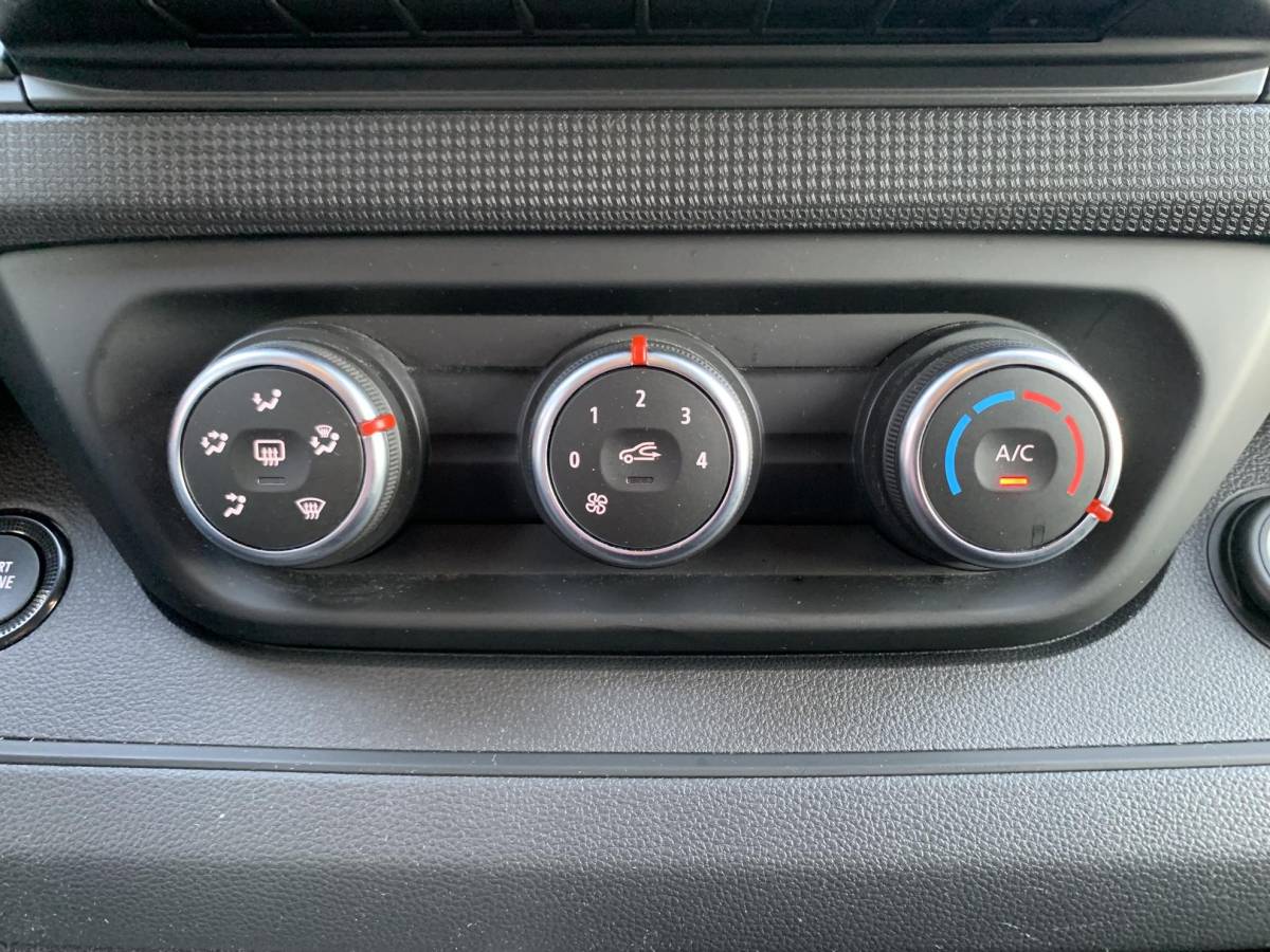 Renault Trafic Renault Trafic 2.0 dCi 150 T29 L2H1 DC camera keyles navi dubbel cabine Automaat