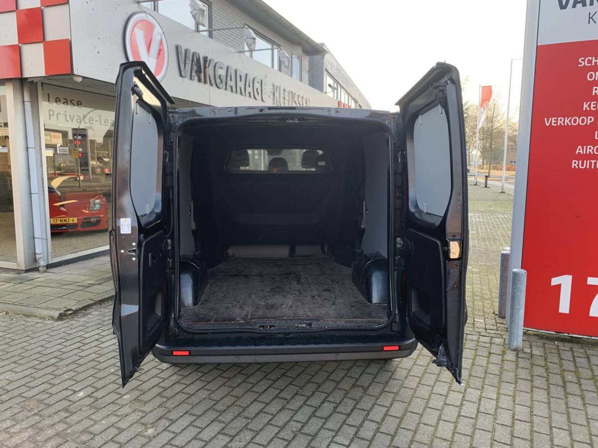 Renault Trafic Renault Trafic 2.0 dCi 150 T29 L2H1 DC camera keyles navi dubbel cabine Automaat