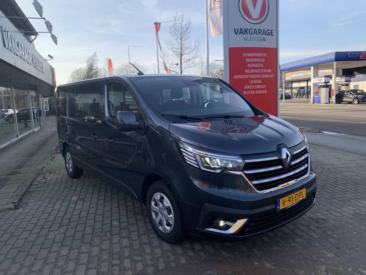 Renault Trafic Renault Trafic 2.0 dCi 150 T29 L2H1 DC camera keyles navi dubbel cabine Automaat