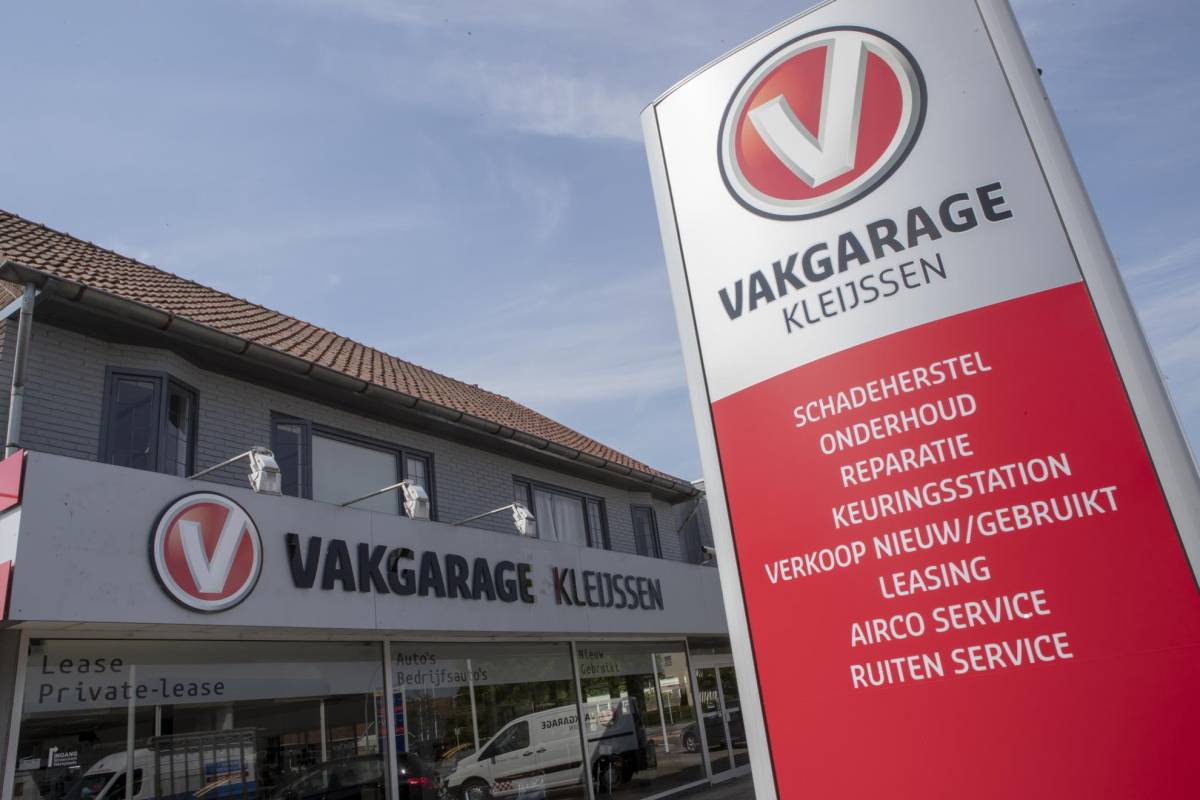 Renault Trafic Renault Trafic 2.0 dCi 150 T29 L2H1 DC camera keyles navi dubbel cabine Automaat