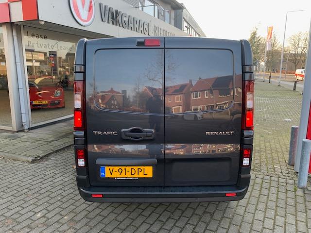Renault Trafic Renault Trafic 2.0 dCi 150 T29 L2H1 DC camera keyles navi dubbel cabine Automaat
