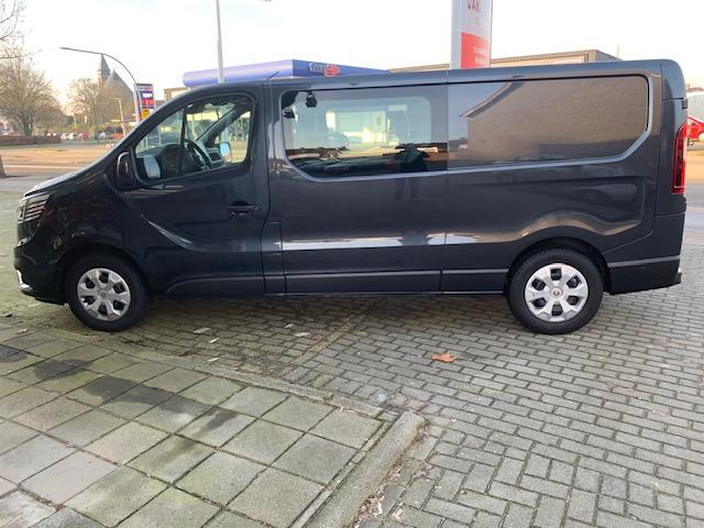 Renault Trafic Renault Trafic 2.0 dCi 150 T29 L2H1 DC camera keyles navi dubbel cabine Automaat