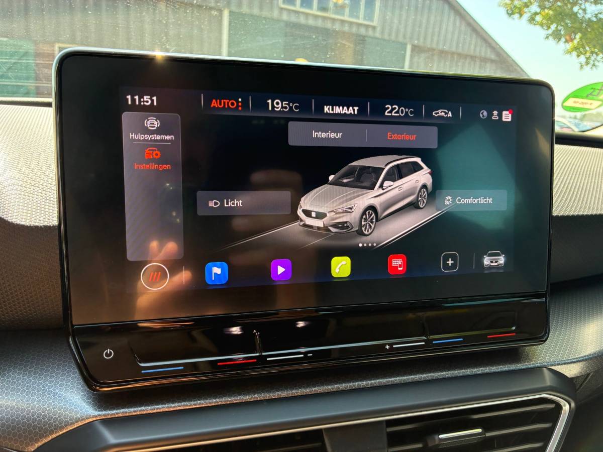 SEAT Leon Seat Leon Sportstourer 2.0 TDI | BTW | NAP | Digi dash + Carplay nu €17.975,-!!