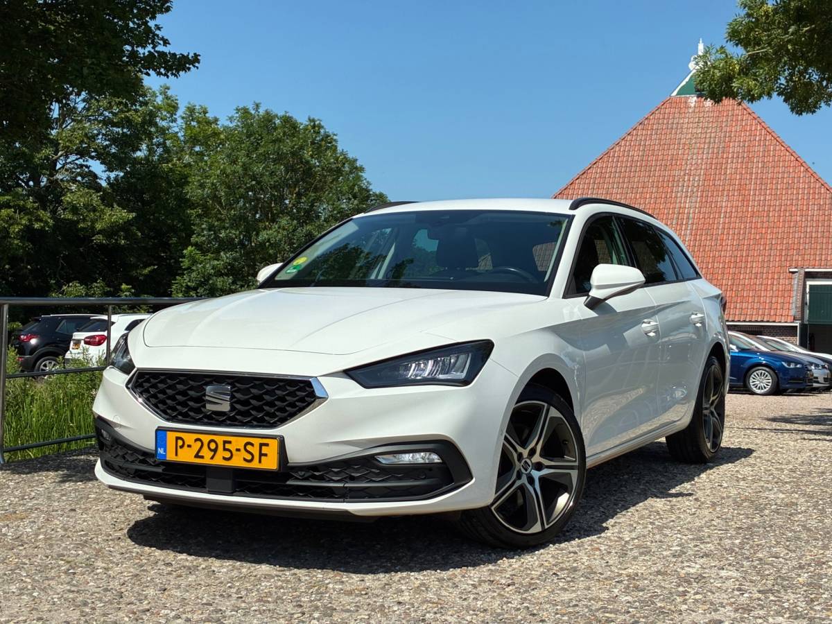 SEAT Leon Seat Leon Sportstourer 2.0 TDI | BTW | NAP | Digi dash + Carplay nu €17.975,-!!