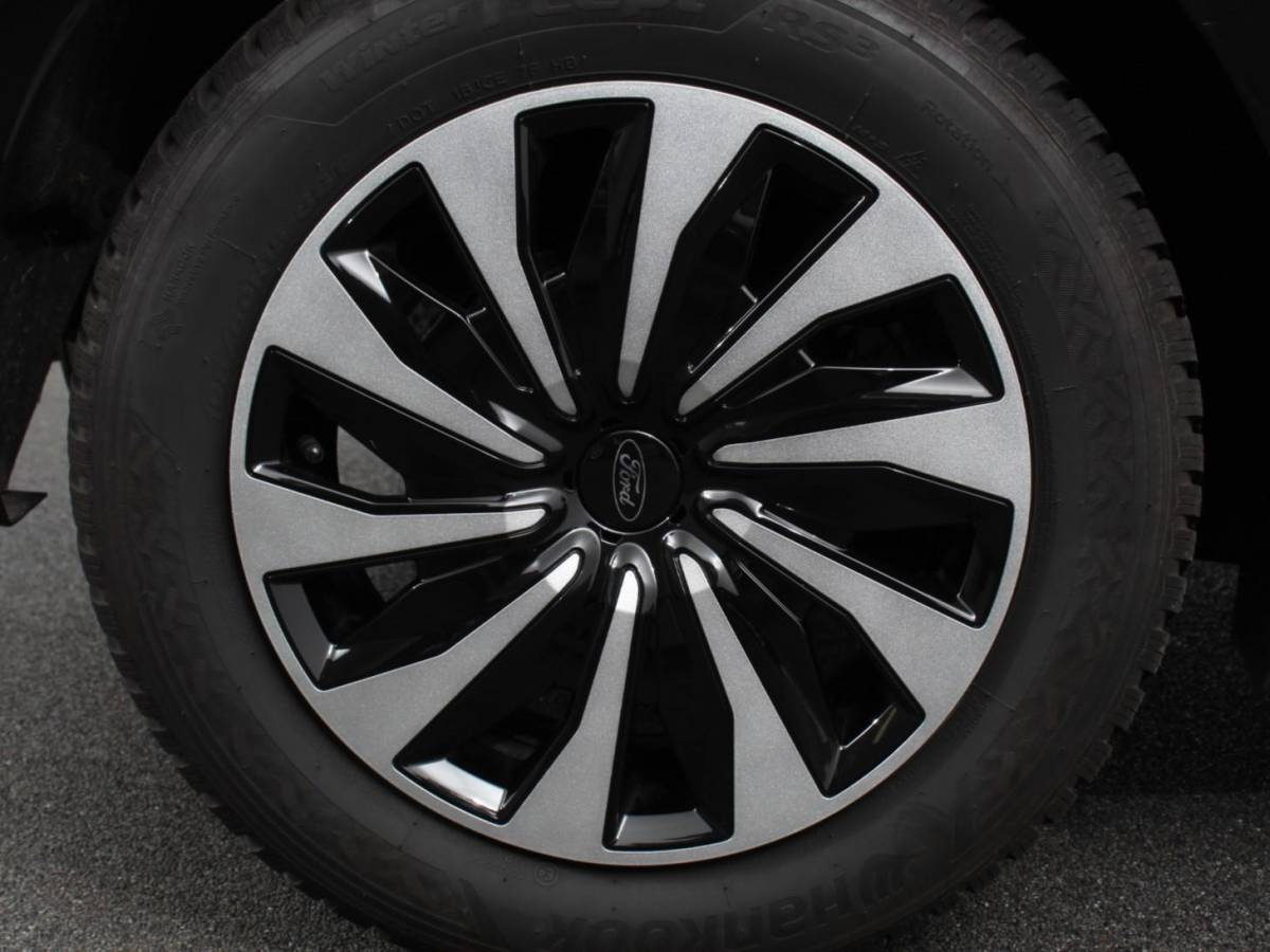 Ford Fiesta Ford Fiesta 1.0 125pk Titanium Navigatie Climate control Led Parkeer sensoren Lichtmetalen velgen Cruise Control Stoelverwarming Bluetooth