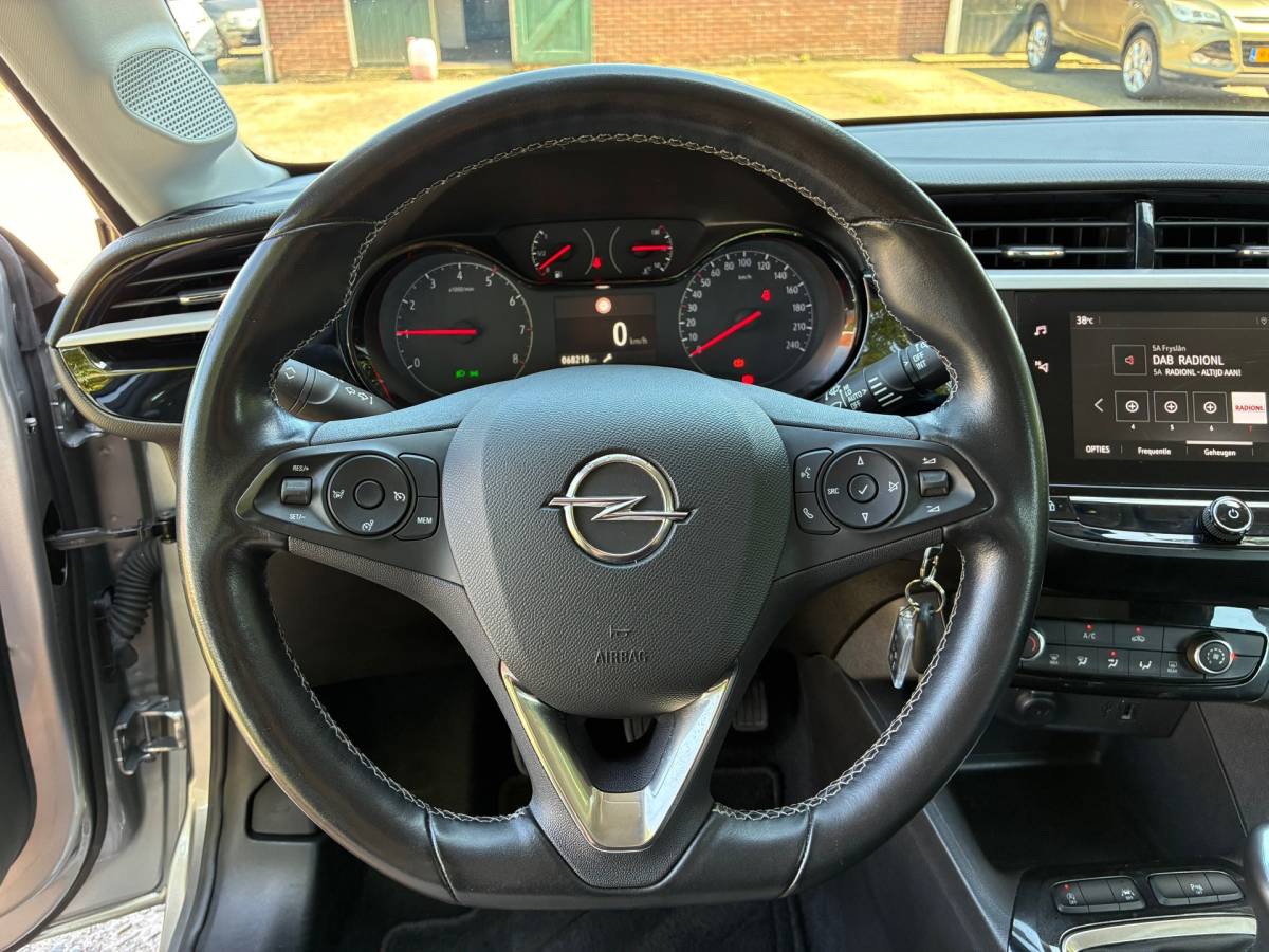 Opel Corsa Opel Corsa 1.2 Edition | Carplay + DAB + Navi + Clima nu €9.975,-!!