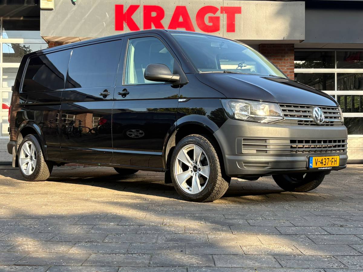 Volkswagen Transporter Volkswagen Transporter 2.0 TDI L2H1 Trendline|EUO6|150PK|airco|cruise|achteruitrijcamera|trekhaak|bluetooth|lichtmetalen velgen