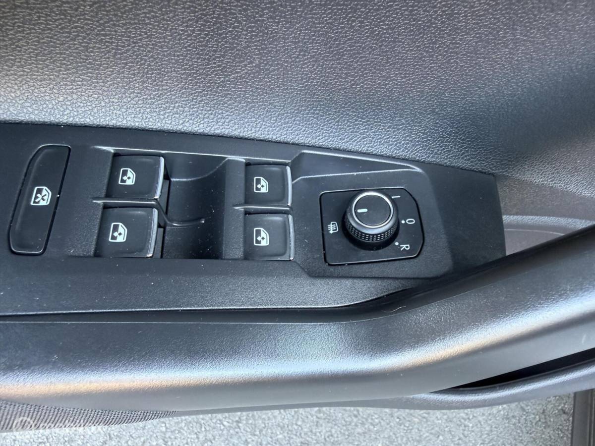 Volkswagen Polo Volkswagen Polo 1.0 TSI R-Line CARPLAY/CLIMA/PDC/STOELVERW/LED