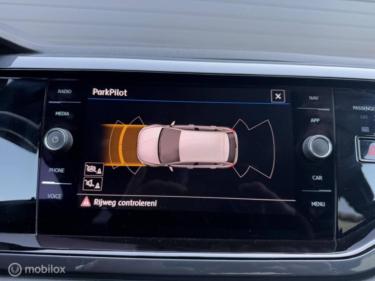 Volkswagen Polo Volkswagen Polo 1.0 TSI R-Line CARPLAY/CLIMA/PDC/STOELVERW/LED