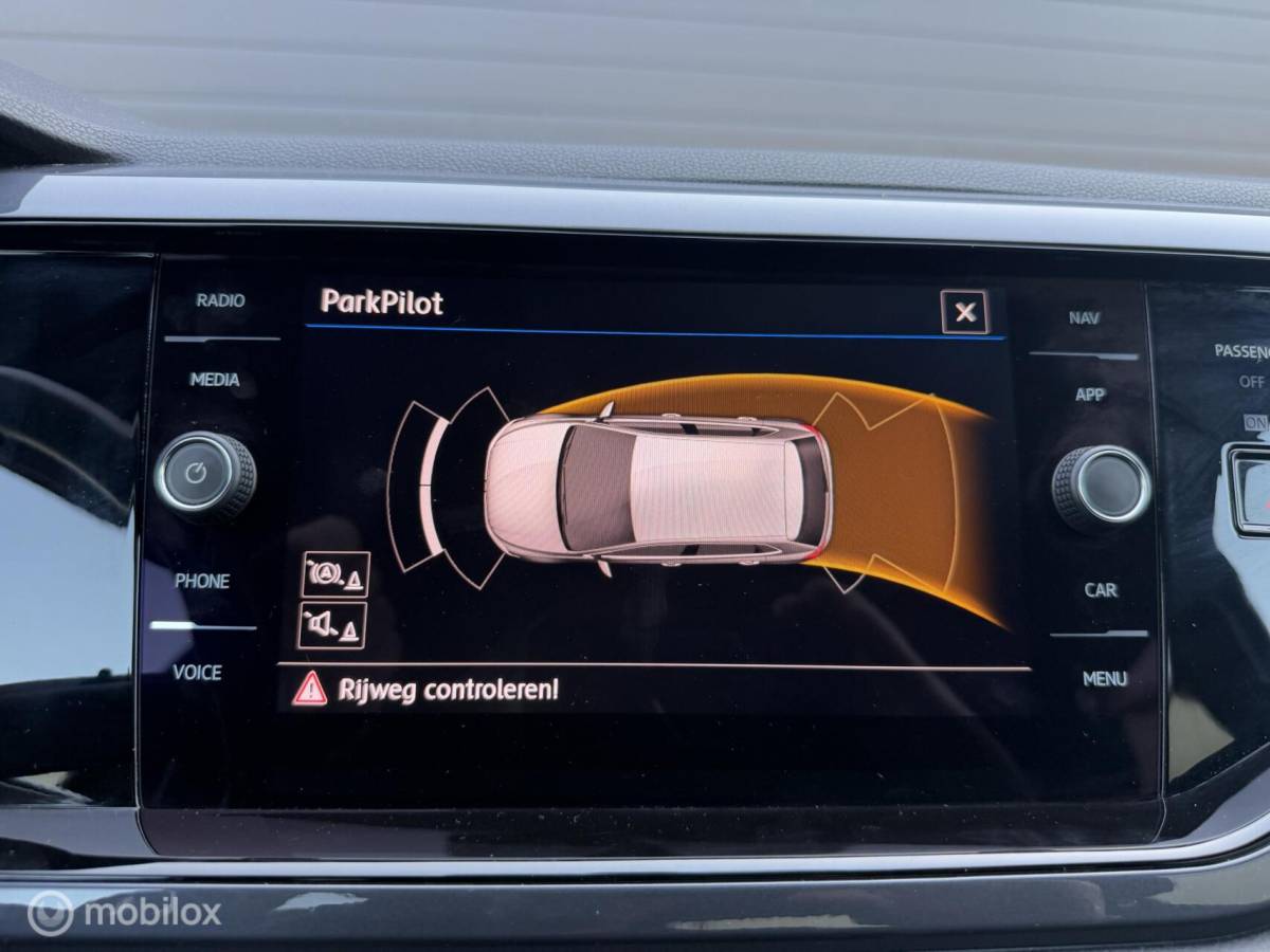 Volkswagen Polo Volkswagen Polo 1.0 TSI R-Line CARPLAY/CLIMA/PDC/STOELVERW/LED