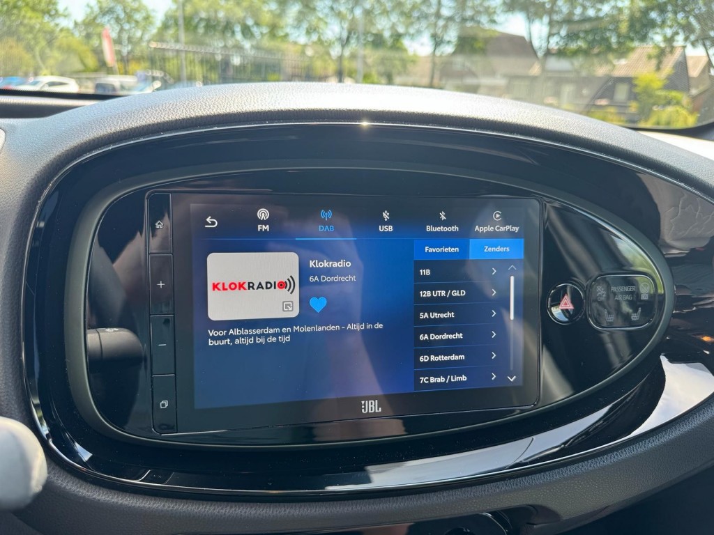 Toyota Aygo Toyota Aygo X 1.0 VVT-I S-CVT ENVY TwoTone Carplay JBL Camera PDC ACC Stoelverw. Prachtig!