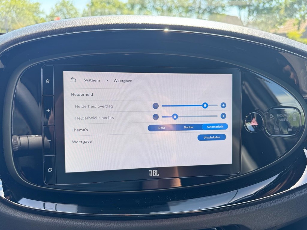 Toyota Aygo Toyota Aygo X 1.0 VVT-I S-CVT ENVY TwoTone Carplay JBL Camera PDC ACC Stoelverw. Prachtig!