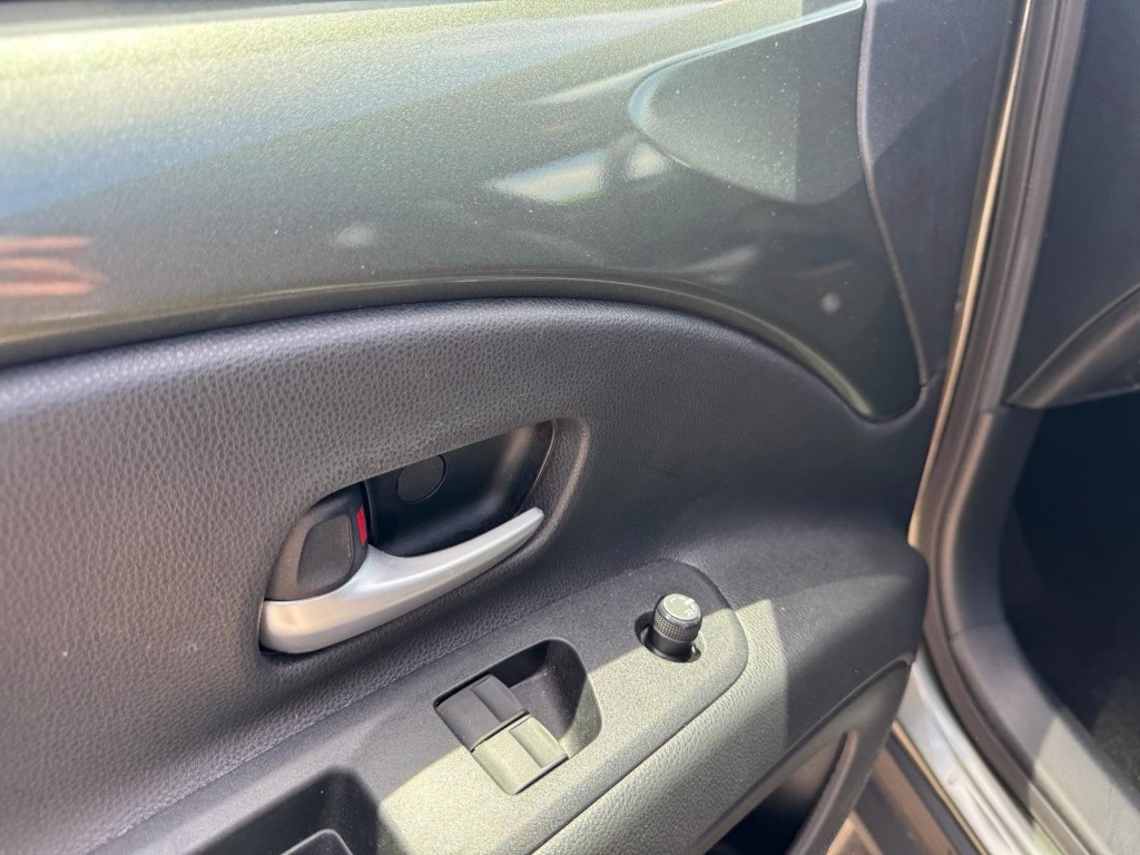 Toyota Aygo Toyota Aygo X 1.0 VVT-I S-CVT ENVY TwoTone Carplay JBL Camera PDC ACC Stoelverw. Prachtig!