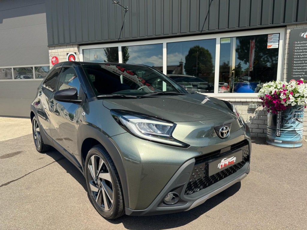Toyota Aygo Toyota Aygo X 1.0 VVT-I S-CVT ENVY TwoTone Carplay JBL Camera PDC ACC Stoelverw. Prachtig!