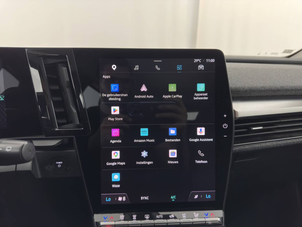 Renault Megane E-Tech Renault Megane E-Tech EV60 Optimum Charge Evolution [3-Fase-22kW] {SoH-91%} (INCL-BTW) Aut. *HEATPUMP | FULL-LED | CAMERA | LANE-ASSIST | KEYLESS | NAVI-FULLMAP | CARPLAY | COMFORTSEATS | DIGI-COCKPIT | ECC | PDC | 18″ALU*