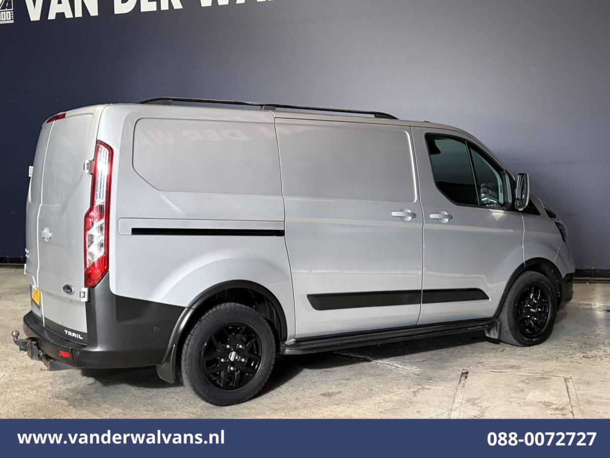 Ford Transit Custom Ford Transit Custom 2.0 TDCI 170pk L1H1 Euro6 Airco | Camera | LED | Apple Carplay | Cruisecontrol | Raptor grill | Leder Android Auto, LM velgen, Verwarmde voorruit, Parkeersensoren, Bijrijdersbank, 2500kg trekvermogen