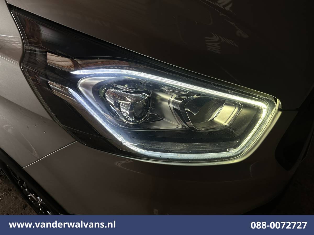 Ford Transit Custom Ford Transit Custom 2.0 TDCI 170pk L1H1 Euro6 Airco | Camera | LED | Apple Carplay | Cruisecontrol | Raptor grill | Leder Android Auto, LM velgen, Verwarmde voorruit, Parkeersensoren, Bijrijdersbank, 2500kg trekvermogen