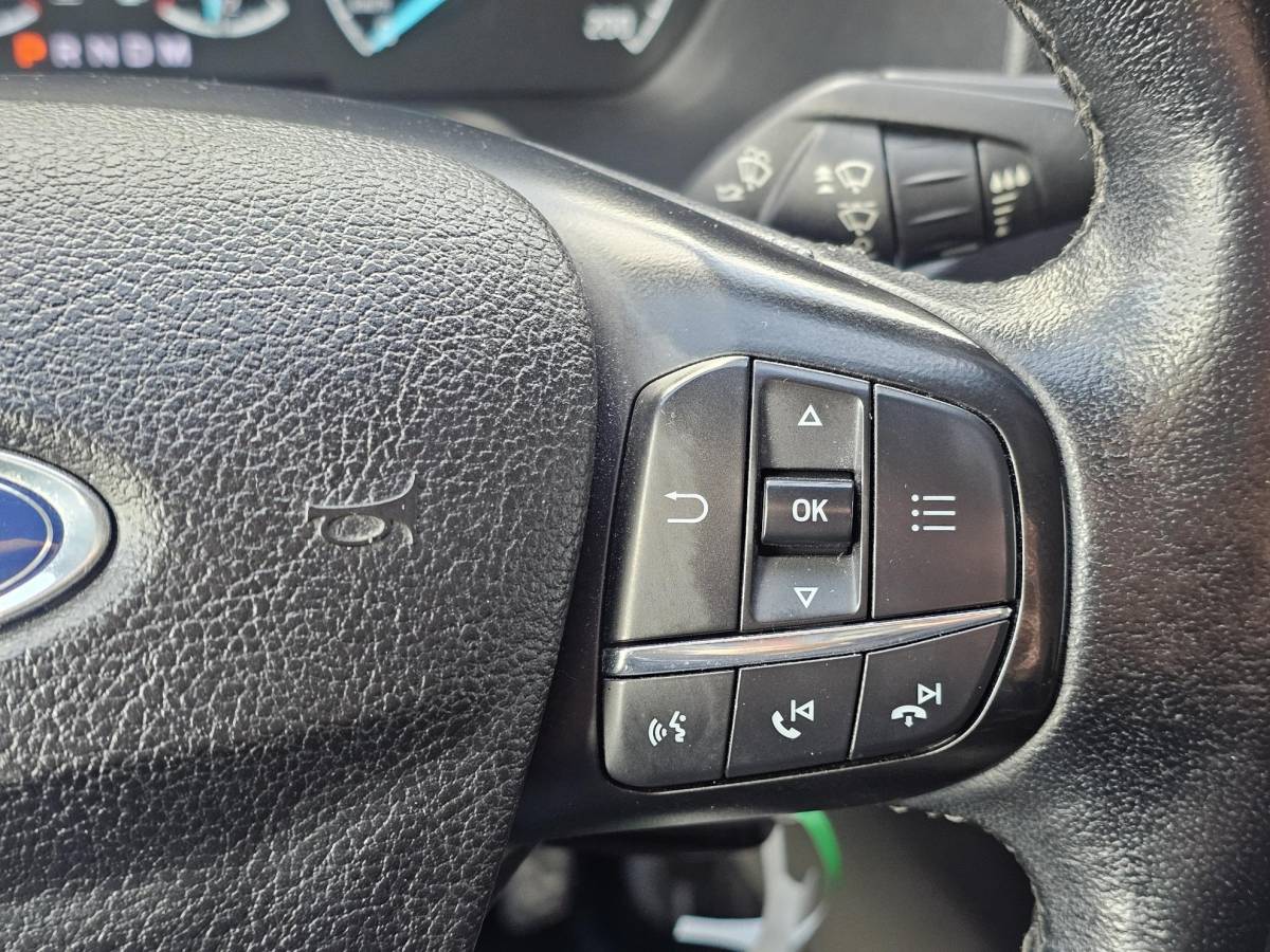 Ford Transit Custom Ford Transit Custom 300 2.0 TDCI L1H1 Limited | SCI | Automaat | Trekhaak | Ladder | Camera | Stoelverwarming | Cruise control | Lane assist | Keurige auto!