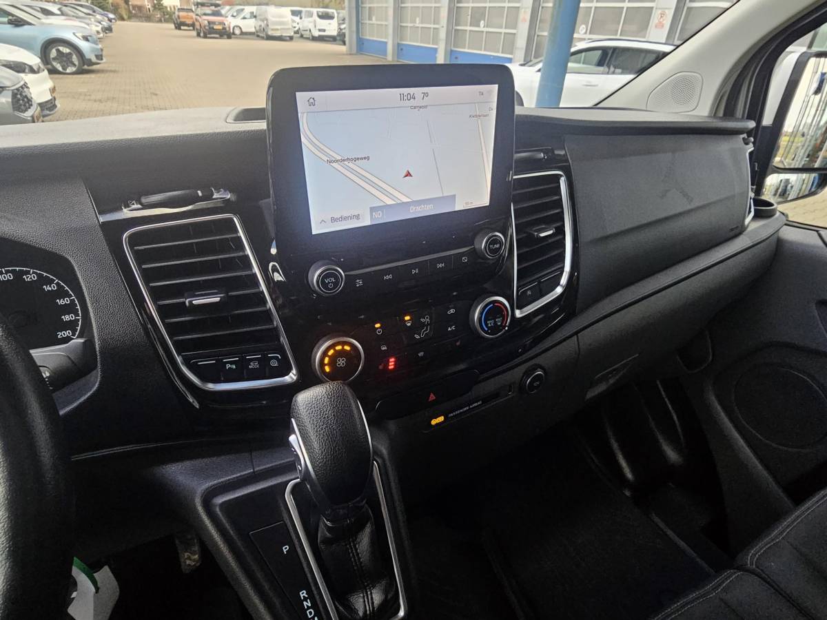 Ford Transit Custom Ford Transit Custom 300 2.0 TDCI L1H1 Limited | SCI | Automaat | Trekhaak | Ladder | Camera | Stoelverwarming | Cruise control | Lane assist | Keurige auto!