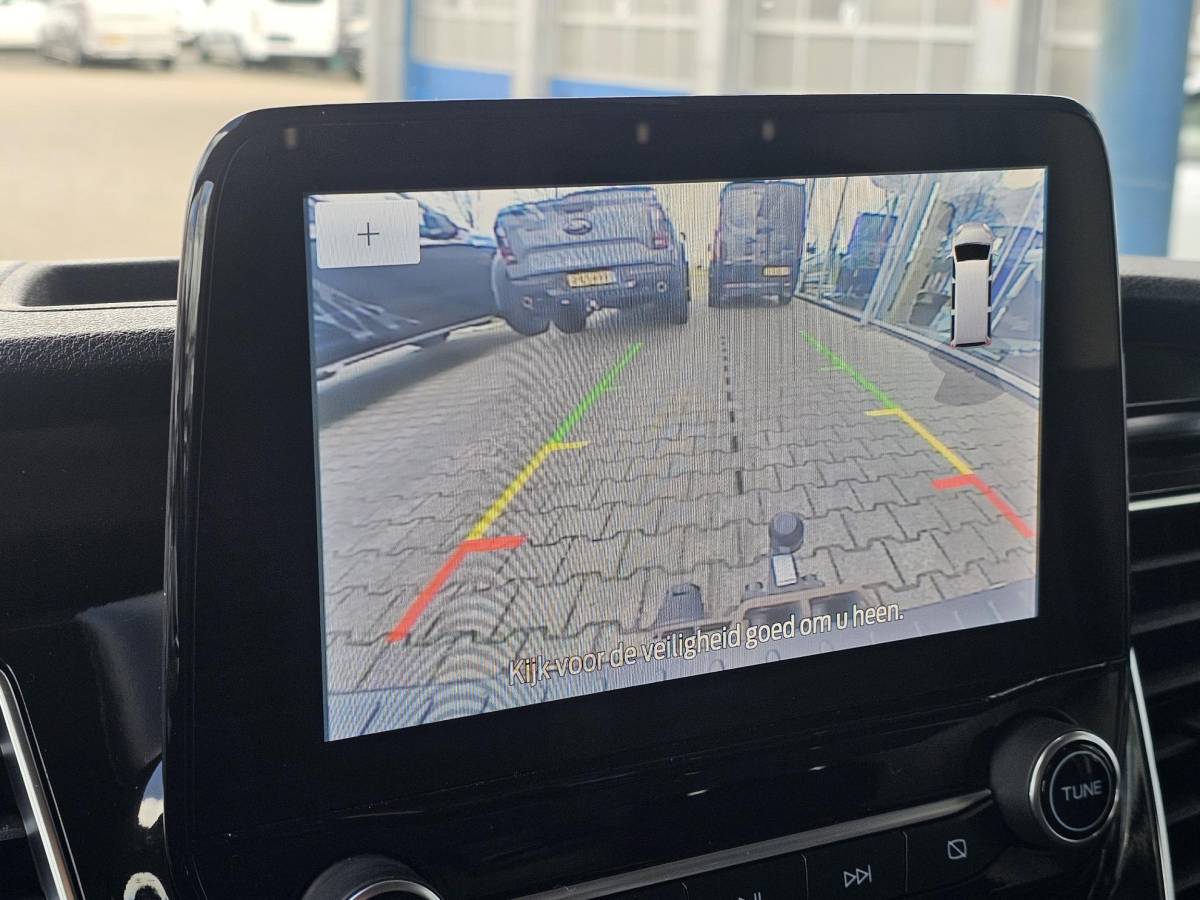 Ford Transit Custom Ford Transit Custom 300 2.0 TDCI L1H1 Limited | SCI | Automaat | Trekhaak | Ladder | Camera | Stoelverwarming | Cruise control | Lane assist | Keurige auto!