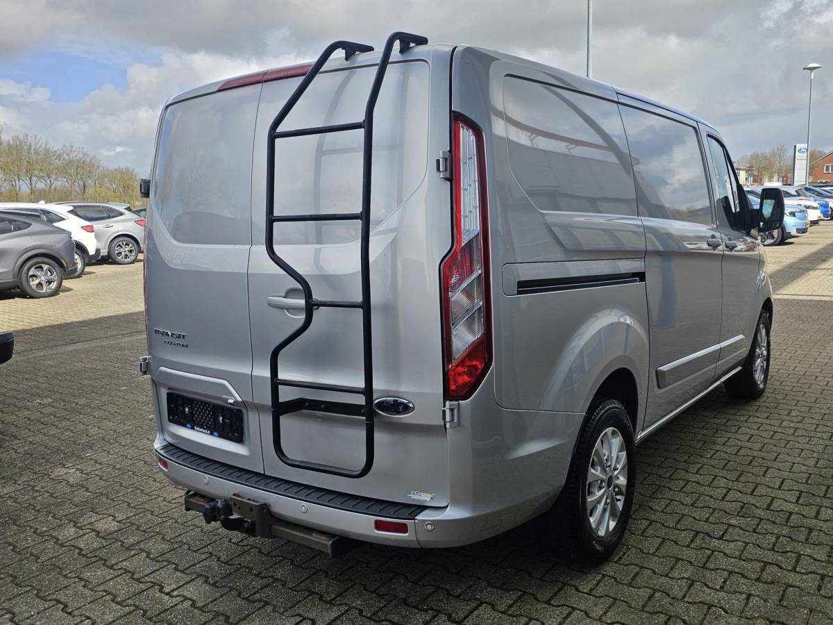 Ford Transit Custom Ford Transit Custom 300 2.0 TDCI L1H1 Limited | SCI | Automaat | Trekhaak | Ladder | Camera | Stoelverwarming | Cruise control | Lane assist | Keurige auto!