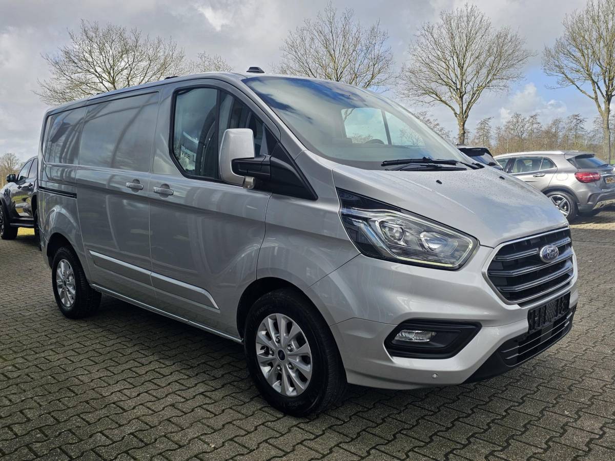 Ford Transit Custom Ford Transit Custom 300 2.0 TDCI L1H1 Limited | SCI | Automaat | Trekhaak | Ladder | Camera | Stoelverwarming | Cruise control | Lane assist | Keurige auto!