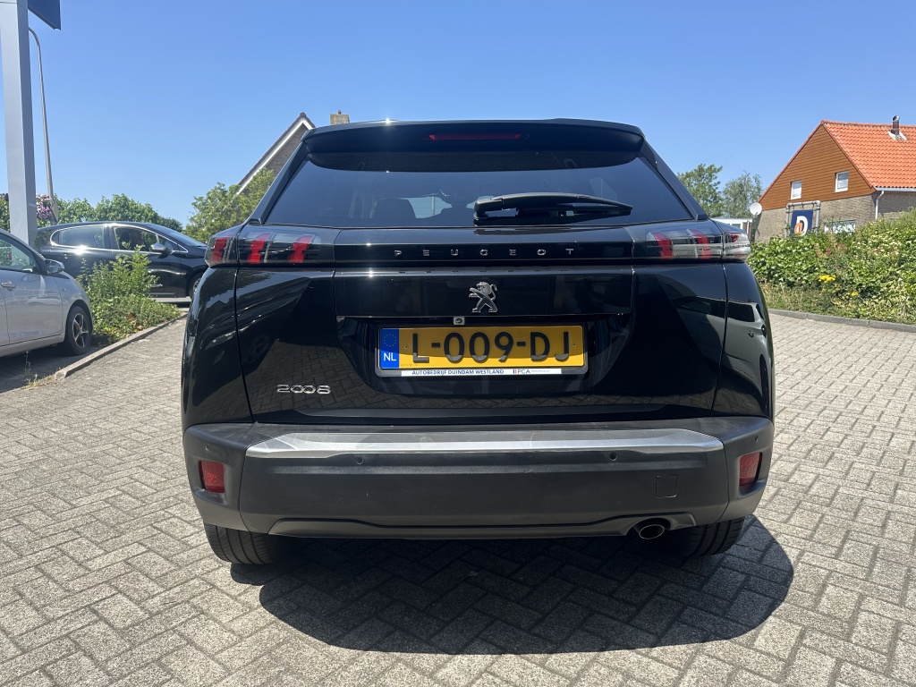 Peugeot 2008 Peugeot 2008 1.2 Allure | Keyless | Nieuwe distributieriem |