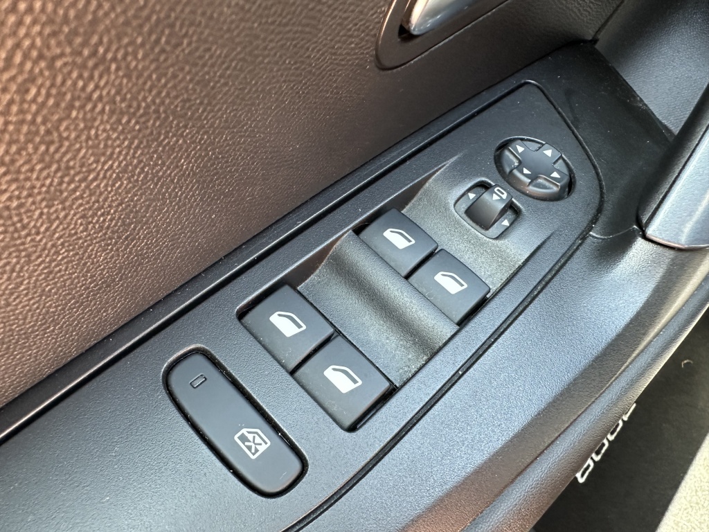 Peugeot 2008 Peugeot 2008 1.2 Allure | Keyless | Nieuwe distributieriem |
