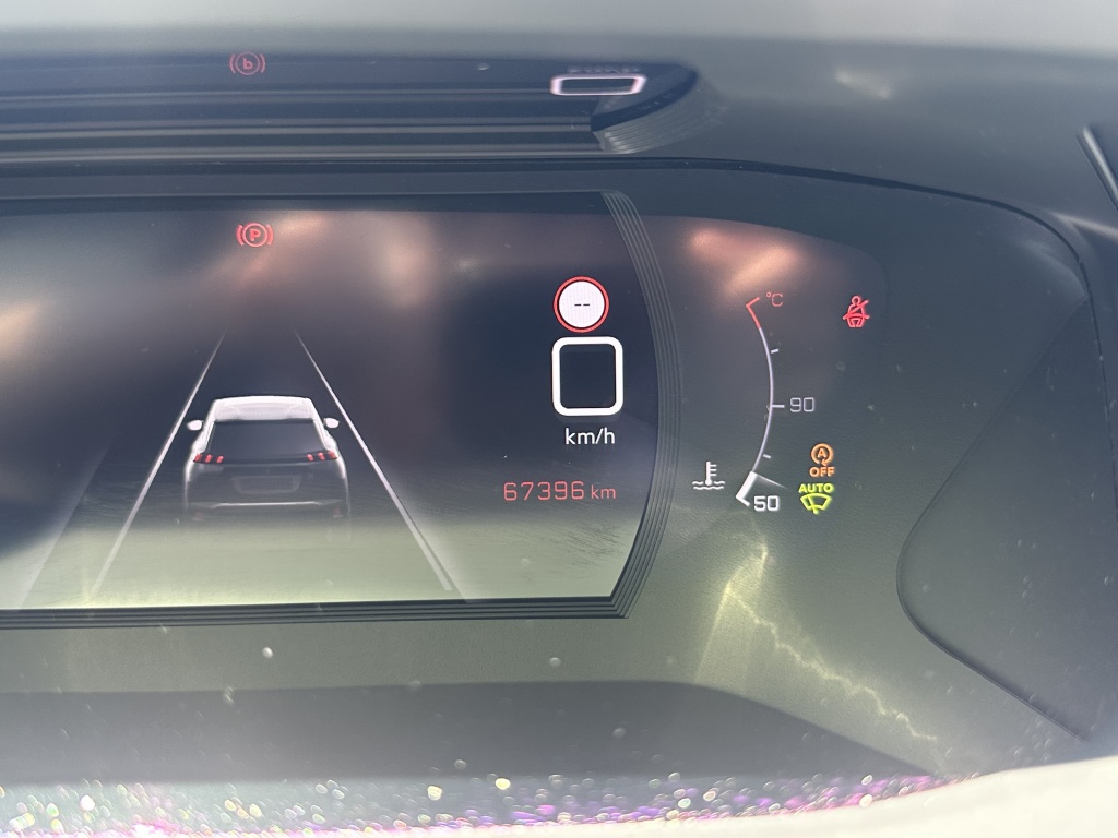 Peugeot 2008 Peugeot 2008 1.2 Allure | Keyless | Nieuwe distributieriem |