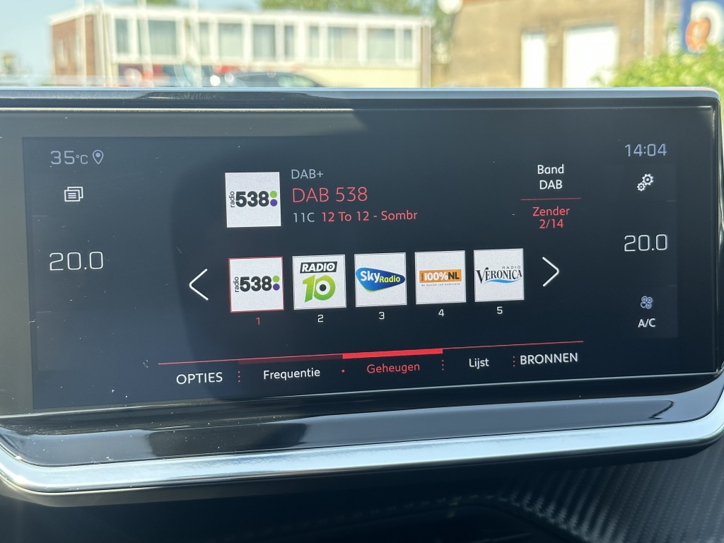 Peugeot 2008 Peugeot 2008 1.2 Allure | Keyless | Nieuwe distributieriem |