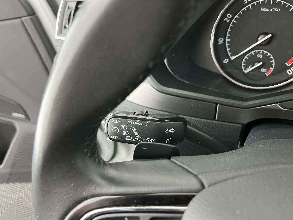 Škoda Superb ŠKODA Superb Combi 1.5 TSI ACT Style Business (INCL-BTW) Aut. *LEATHER-MICROFIBRE | XENON | CANTON-AUDIO | MEMORY-PACK | NAVI-FULLMAP | CAMERA | KEYLESS | HEATED-COMFORTSEATS | PRIVACY-GLASS | SHIFTPADDLES | ECC | PDC | CRUISE | 18”ALU*