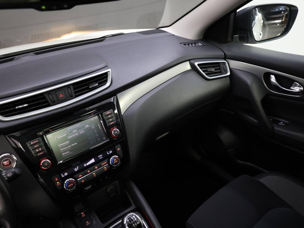 Nissan QASHQAI Nissan Qashqai 1.3 DIG-T N-Connecta