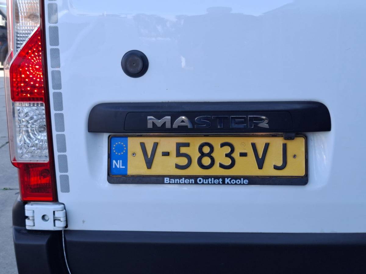 Renault Master Renault Master T35 2.3 dCi L2H2 AIRCO / CRUISE CONTROLE / IMPERIAL / TREKHAAK / EURO 6